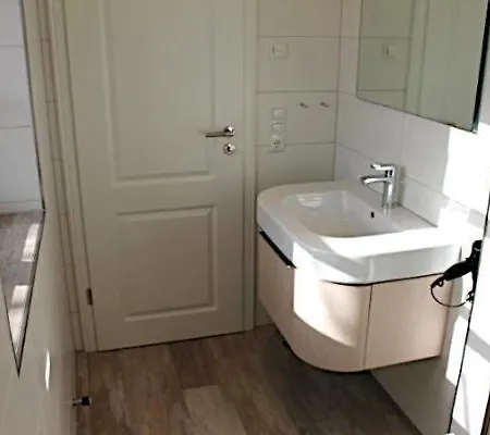 Holiday home Doppelhaushaelfte Huus Freeden 1 *